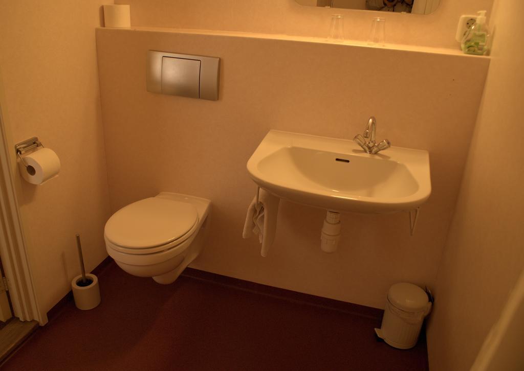 Hotel "De Steenen Man" Zurich Rom bilde